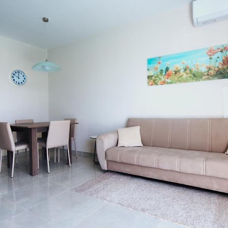 Marbella Holiday Apartments - Seafront - Wifi Marsaskala Esterno foto