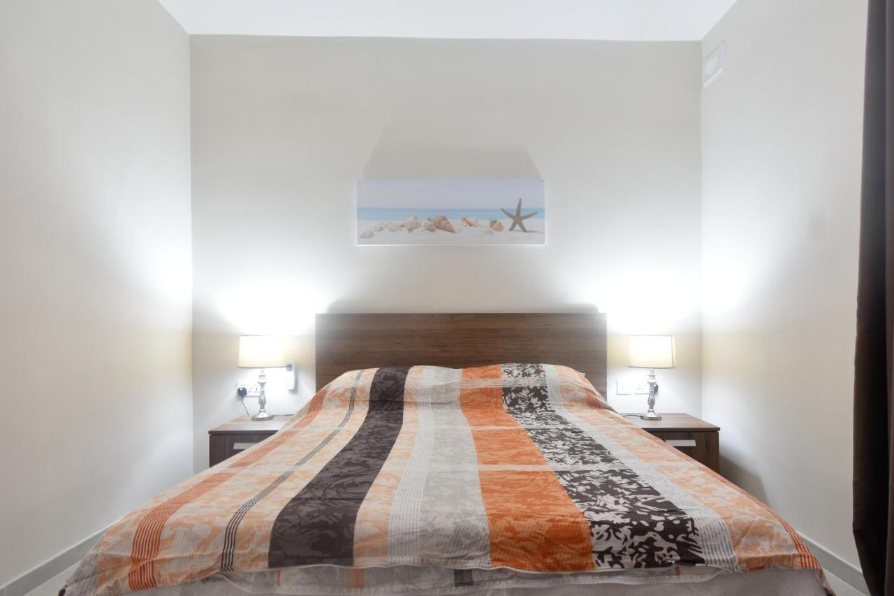 Marbella Holiday Apartments - Seafront - Wifi Marsaskala Esterno foto